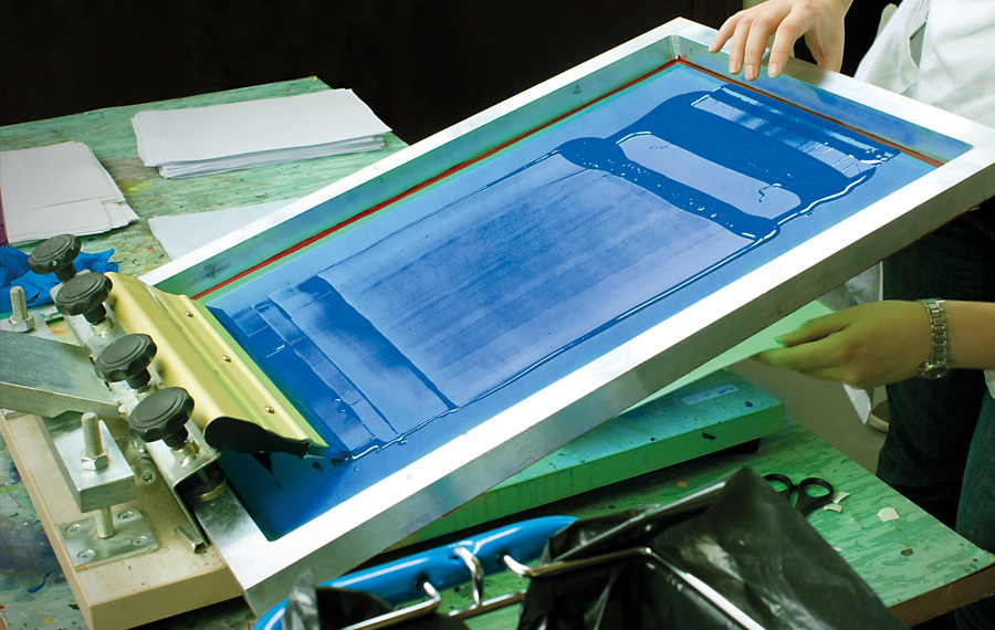 Silk-screen printing line